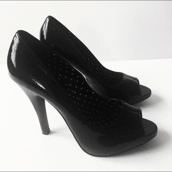 X Appeal Black Open Toe Heels 6.5 - Picture 3 of 8